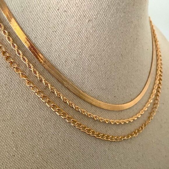 Men’s Gold Layered Necklaces Triple Strand Stacked Chain Necklace Stack NEW - Picture 4 of 6